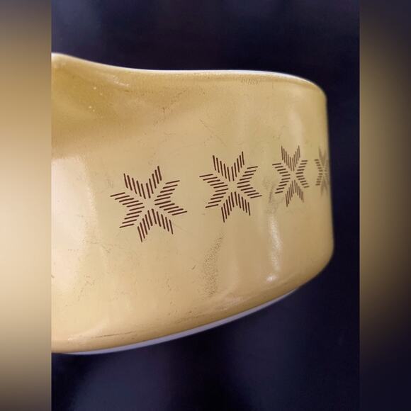 Vintage PYREX ‘Town and Country Stitch Star Snowflake’ #472 Casserole Dish - Picture 4 of 7